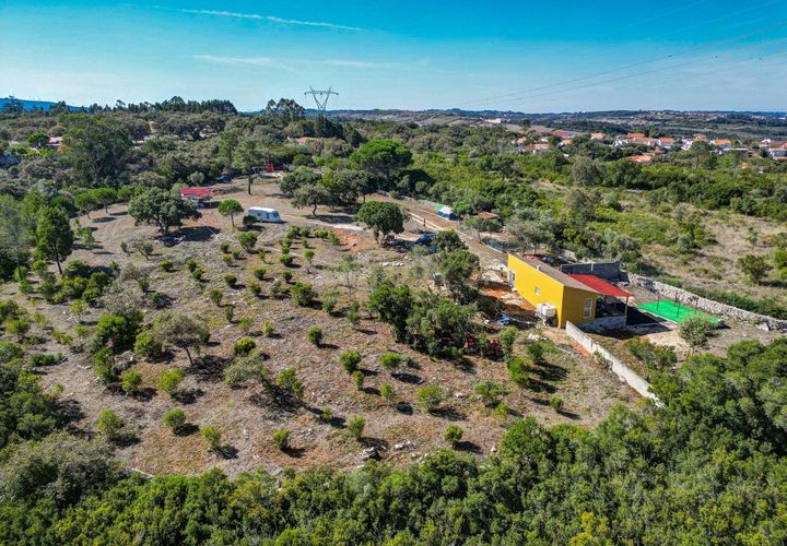 Helårsgrund i Alcobaca, Leiria, Alcobaca - € 190.000 | Ref: C0222-07092 - foto 1