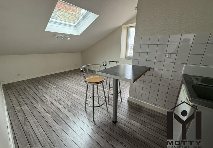 Estudi a Nancy, Meurthe-et-Moselle, Nancy - € 425/mes | Ref: LA2076-MOTTYIMMO - foto 1