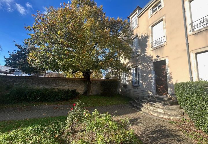 Dúplex a Dijon, Cote-d'Or, Dijon - € 480/mes | Ref: EB-3961 - foto 1
