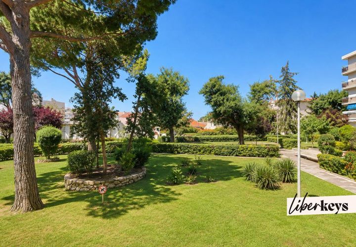Lejlighed i Marseille, Bouches-du-Rhone, Marseille - € 249.000 | Ref: DOM32693 - foto 1