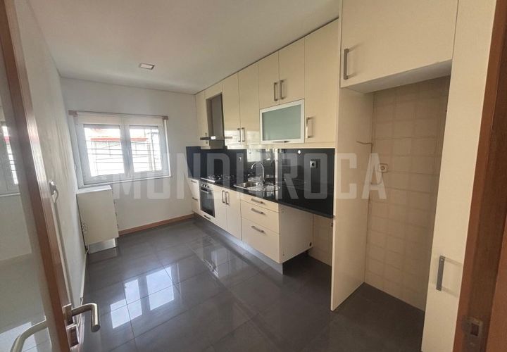 Apartament a Braga, Braga, Braga - € 780/mes | Ref: APA_2452 - foto 1