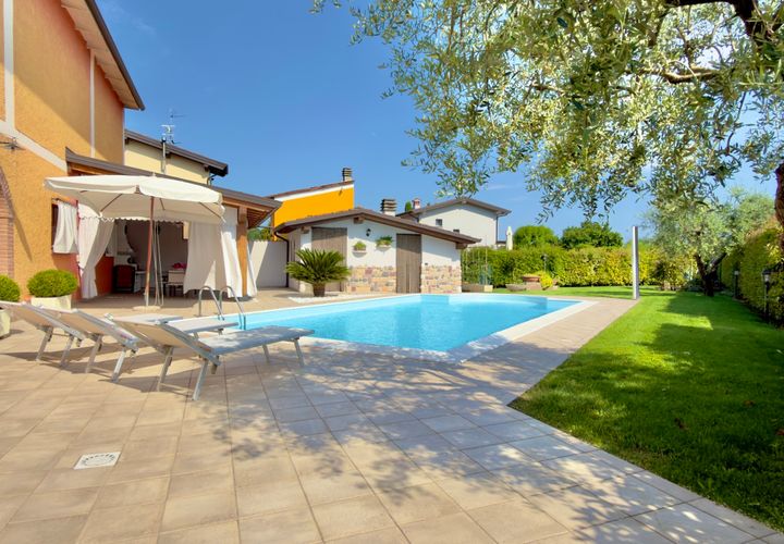 Villa i Bedizzole, Brescia, Bedizzole - € 890.000 | Ref: 12637 - foto 1