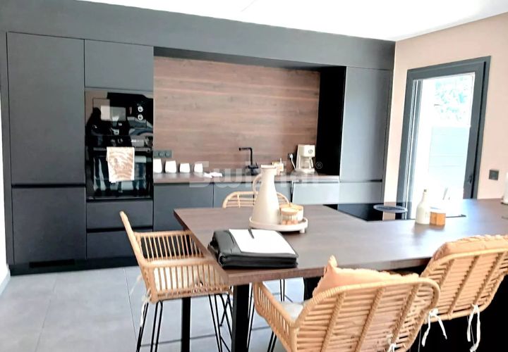 Villa i Cluses, Haute-Savoie, Cluses - € 499 500 | Ref: SD70774 - foto 1