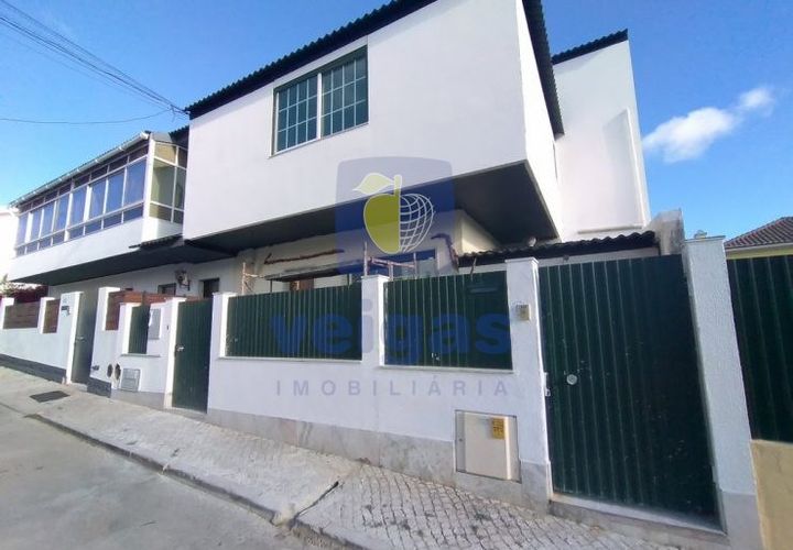 Villa i Carcavelos, Lisbon, Carcavelos - € 475.000 | Ref: COLI-208674 - foto 1