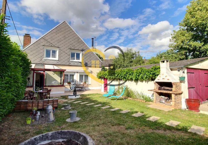 Villa en Bourges, Cher, Bourges - € 239.000 | Ref: 87089155 - photo 1