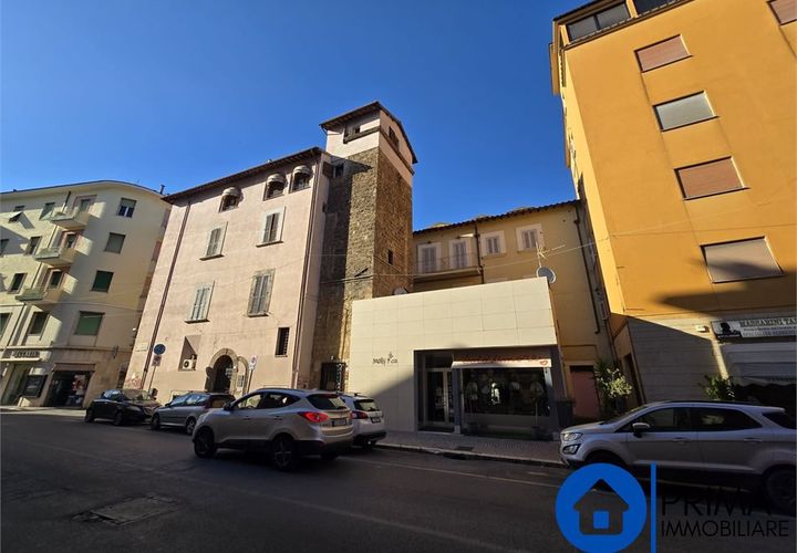 Erhvervsejendom i Terni, Terni, Terni - € 500.000 | Ref: LLC-500 - foto 1
