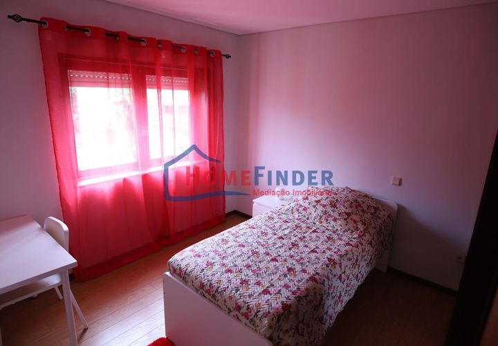 Apartament a Braga, Braga, Braga - € 350/mes | Ref: 33012753 E - foto 1