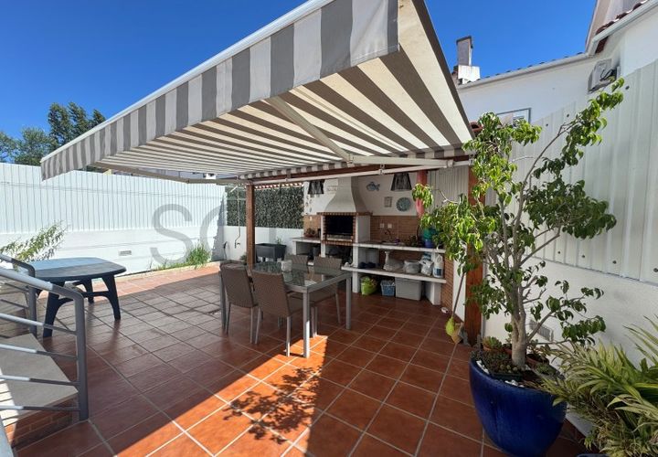 Villa i Amora, Setubal, Amora - € 550.000 | Ref: 10851 - foto 1