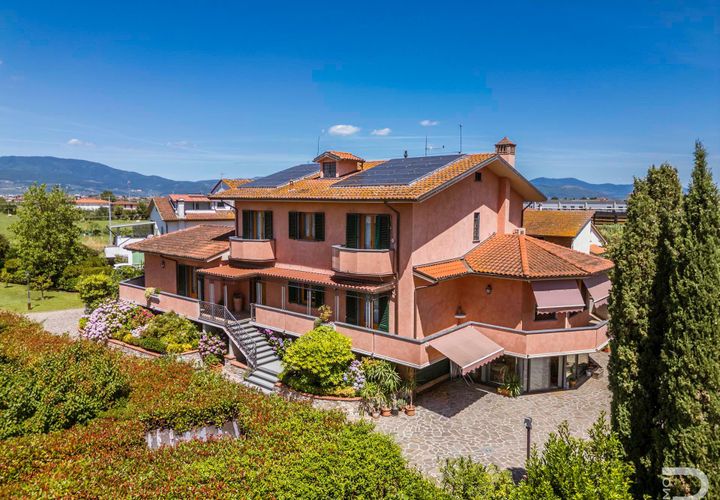 Villa i Quarrata, Pistoia, Quarrata - € 2.000.000 | Ref: R07154QUVI - foto 1