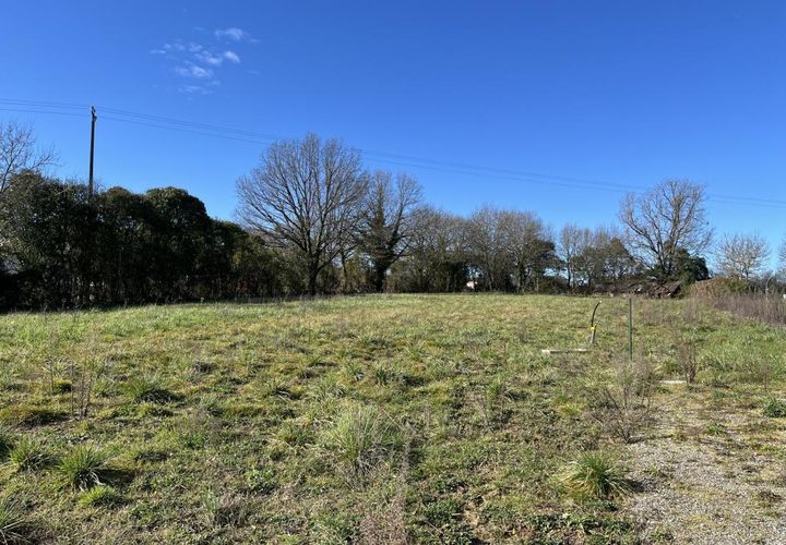 Helårsgrund i Cépet, Haute-Garonne, Cépet - € 140.000 | Ref: b_7427 - foto 1