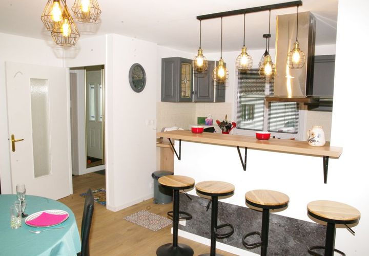 Villa a Reims, Marne, Reims - € 1.360/mes | Ref: 859979 - foto 1