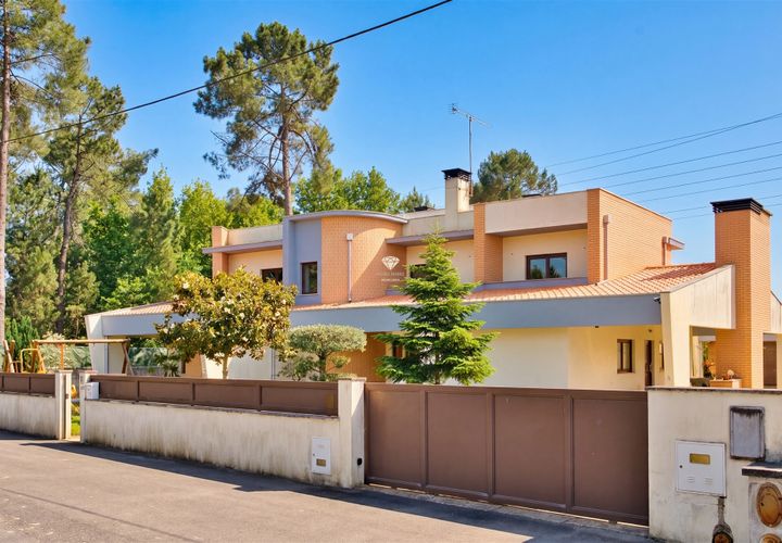 Villa a Viseu, Viseu, Viseu - € 750.000 | Ref: 110 - foto 1