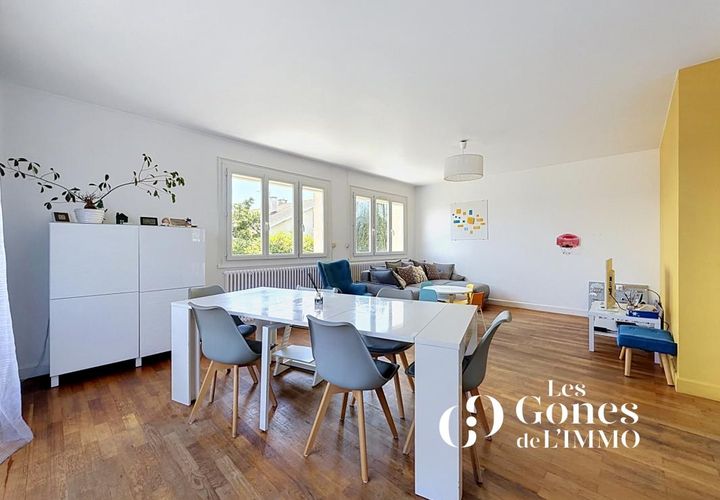 Villa i Craponne, Rhone, Craponne - € 495.000 | Ref: getkey_u_534370775 - foto 1