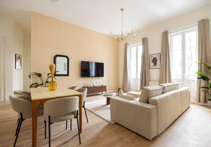 Apartament a Marseille, Bouches-du-Rhone, Marseille - € 2.000/mes | Ref: 85956452 - foto 1