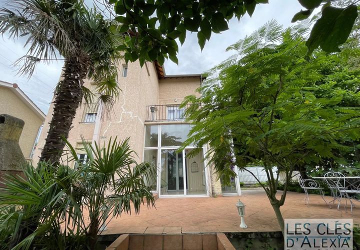 Villa a Givors, Rhone, Givors - € 345.000 | Ref: 87071707 - foto 1