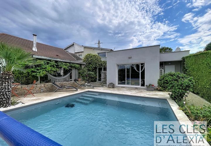 Villa a Givors, Rhone, Givors - € 477.000 | Ref: 87084297 - foto 1