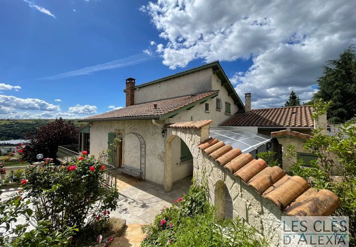 Villa a Saint-Joseph, Loire, Saint-Joseph - € 515.000 | Ref: 87089287 - foto 1
