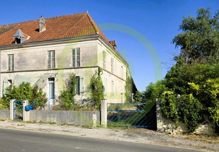 Villa a Mosnac, Charente-Maritime, Mosnac - € 86.000 | Ref: 3011440361 - foto 1