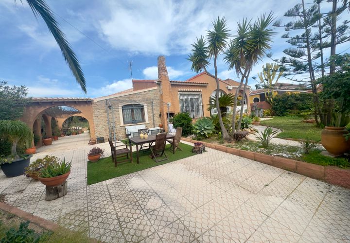 Villa i Torrevieja, Alicante, Torrevieja - € 675.000 | Ref: SH456 - foto 1