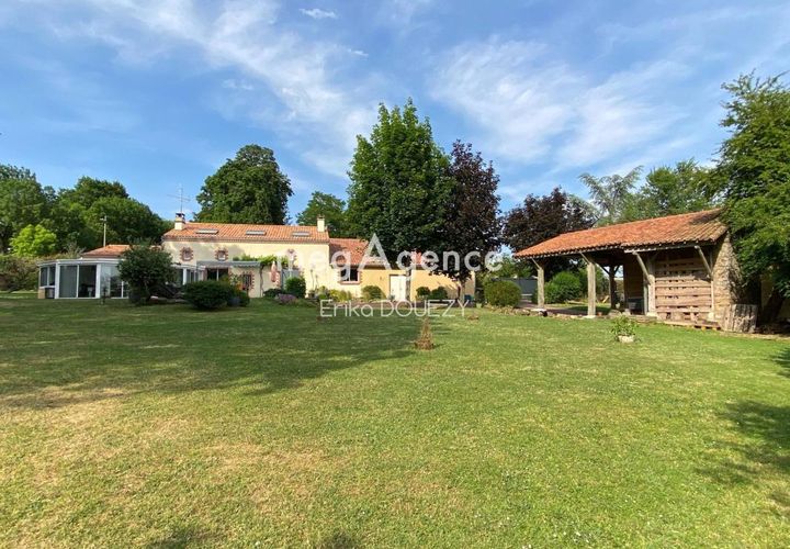 Villa a Yzernay, Maine-et-Loire, Yzernay - € 369.900 | Ref: 191503 - foto 1
