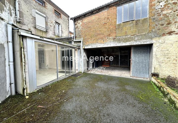 Villa a Yzernay, Maine-et-Loire, Yzernay - € 109.900 | Ref: 202902 - foto 1