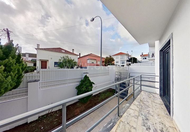 Villa i Oeiras, Lisbon, Oeiras - € 850.000 | Ref: 355260054 - foto 1