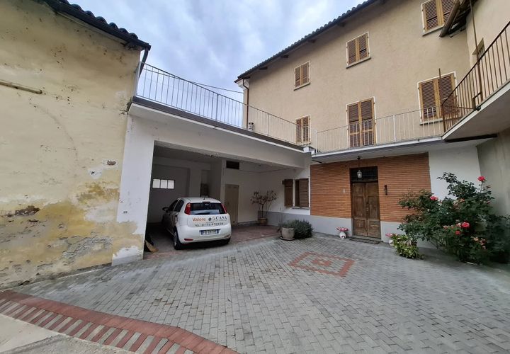 Villa a Govone, Cuneo, Govone - € 99.000 | Ref: 87100796 - foto 1