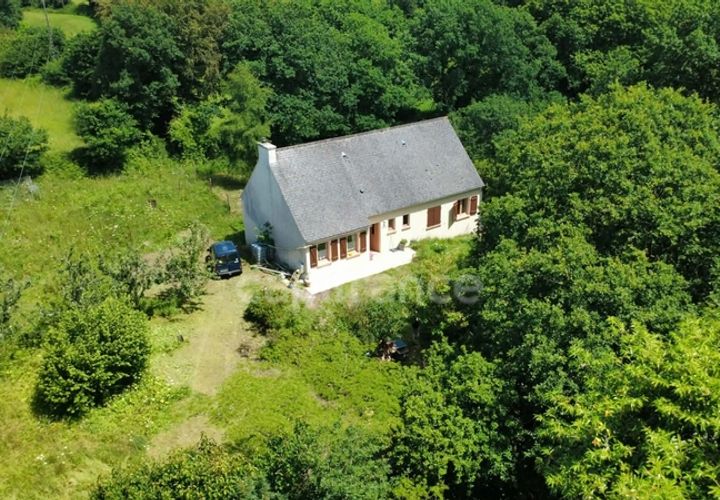 Villa a Locmaria-Berrien, Finistere, Locmaria-Berrien - € 171.892 | Ref: 340933069199 - foto 1