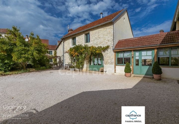 Villa i Dijon, Cote-d'Or, Dijon - € 494.000 | Ref: 340930230572 - foto 1