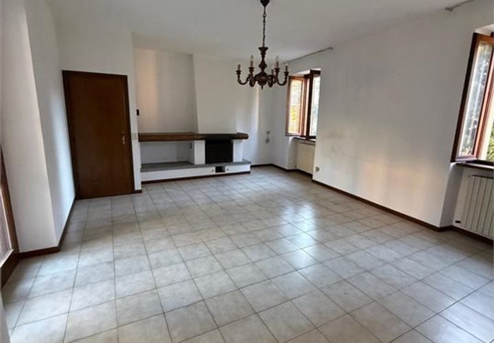 Lejlighed i Eupilio, Como, Eupilio - € 135.000 | Ref: quadrilocale eupilio - foto 1