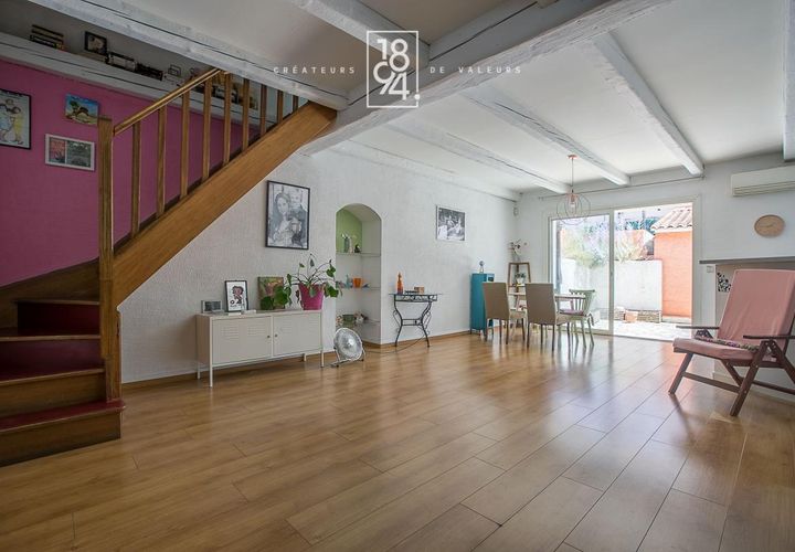 Villa i Marseille, Bouches-du-Rhone, Marseille - € 358.888 | Ref: B45V-719-PZQ - foto 1