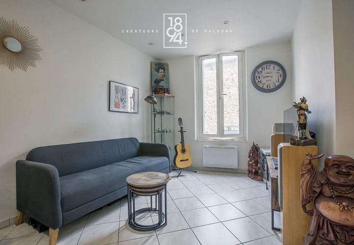 Lejlighed i Marseille, Bouches-du-Rhone, Marseille - € 155.000 | Ref: 0H61-E8B-PZW - foto 1