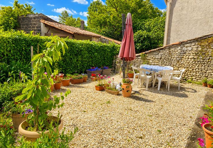 Villa a Mosnac, Charente-Maritime, Mosnac - € 57.000 | Ref: 340933854494 - foto 1