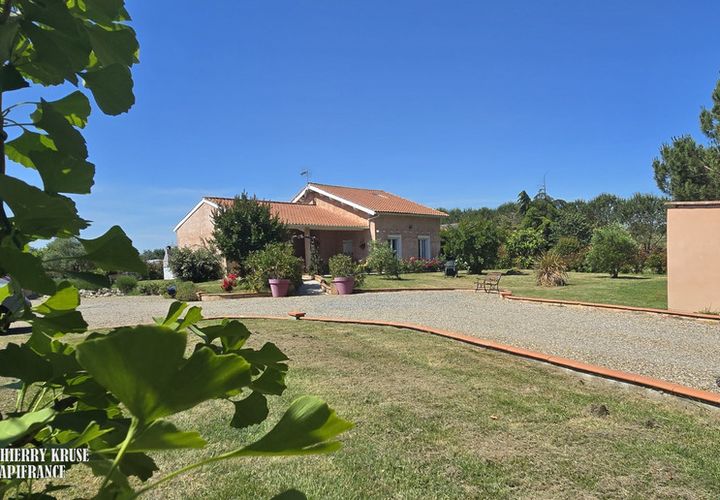 Villa i Castelsarrasin, Tarn-et-Garonne, Castelsarrasin - € 267.000 | Ref: 340935440530 - foto 1