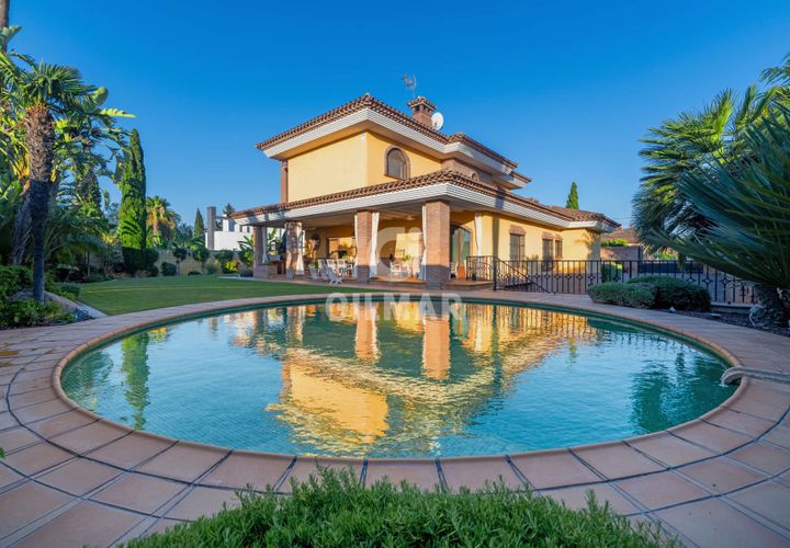 Villa a Dos Hermanas, Sevilla, Dos Hermanas - € 990.000 | Ref: 221957 - foto 1