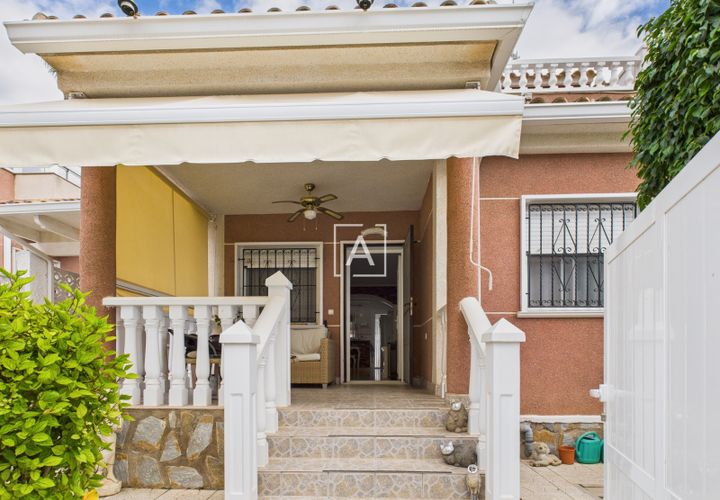Villa a Pinar De Campoverde, Alicante, Pinar De Campoverde - € 192.000 | Ref: MLSC2158376 - foto 1