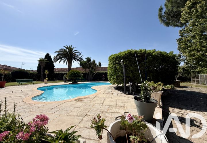 Villa a Saint-Estève, Pyrenees-Orientales, Saint-Estève - € 890.000 | Ref: 92293 - foto 1