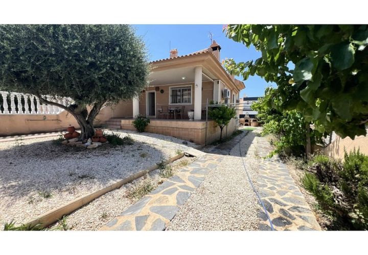 Byhus i Torrevieja, Alicante, Torrevieja - € 425.000 | Ref: MLSC3589199 - foto 1