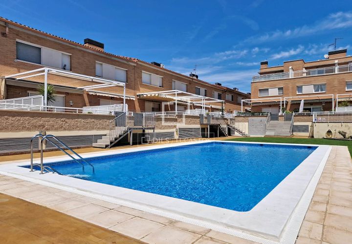 Villa i Cubelles, Barcelona, Cubelles - € 410.000 | Ref: VIL70178 - foto 1