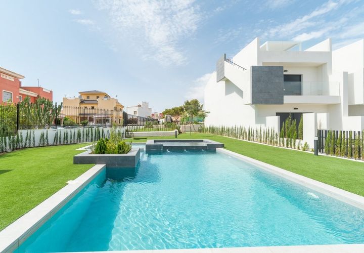 Bungalou a Torrevieja, Alicante, Torrevieja - € 340.000 | Ref: Ref-N5844 - foto 1