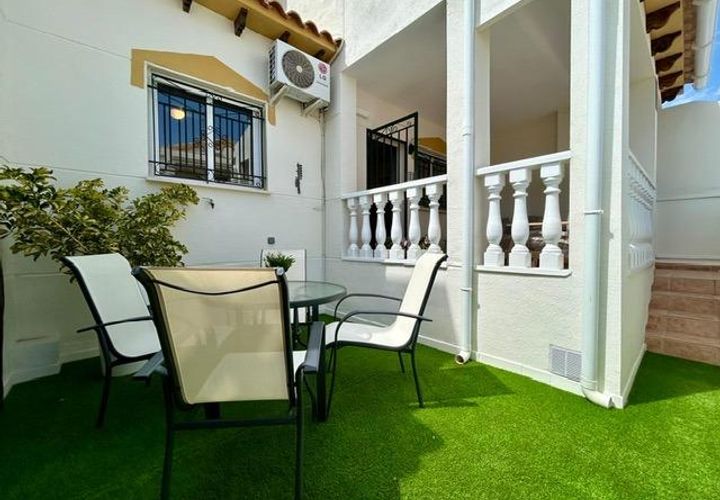 Byhus i Orihuela, Alicante, Orihuela - € 279.000 | Ref: Ref-URE3204/6689 - foto 1
