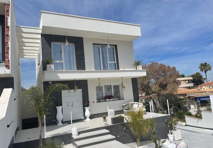 Villa a Los Balcones, Alicante, Los Balcones - € 650.000 | Ref: Ref-2037D - foto 1