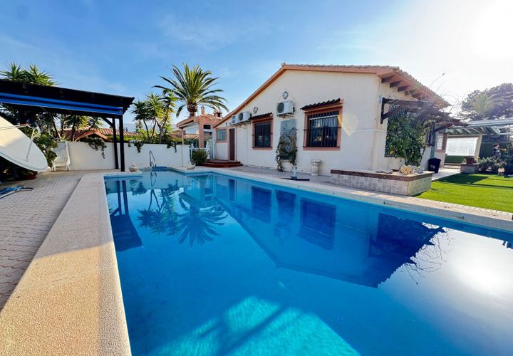 Villa i Cabo Roig, Alicante, Cabo Roig - € 790.000 | Ref: Ref-3022D - foto 1
