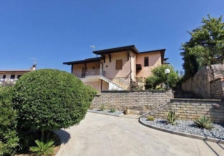 Villa i Ceccano, Frosinone, Ceccano - € 193.000 | Ref: 2206 - foto 1