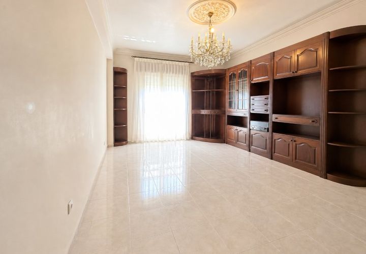 Apartament a Amadora, Lisbon, Amadora - € 330.000 | Ref: 1462 - foto 1