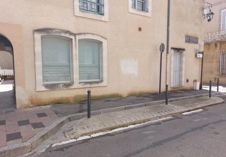 L'establiment comercial a Cavaillon, Vaucluse, Cavaillon - € 1.440/mes | Ref: VSA-055250-1284 - foto 1