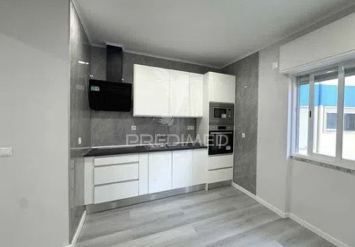 Lejlighed i Amadora, Lisbon, Amadora - € 255.000 | Ref: 061217 - foto 1