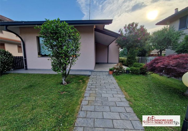 Villa en Cornaredo, Milan, Cornaredo - € 650.000 | Ref: VILLA.CORNAREDO - photo 1