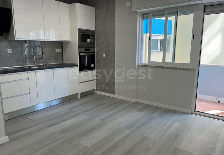 Lejlighed i Amadora, Lisbon, Amadora - € 255.000 | Ref: MM99398MC - foto 1