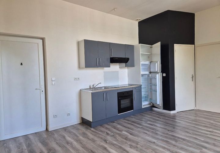 Apartament a Lucon, Vendee, Lucon - € 490/mes | Ref: 830037060180 - foto 1